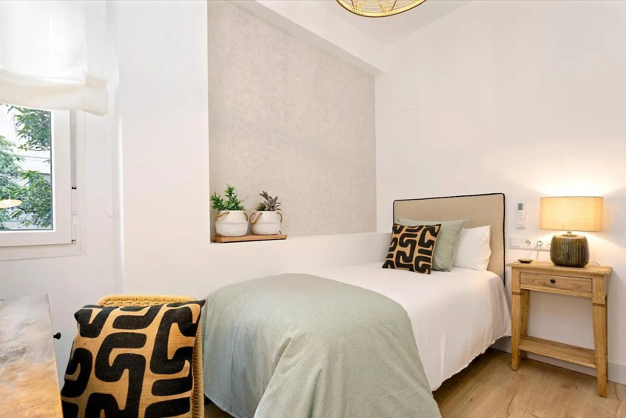 Genteel Home Teatro Soho contacts